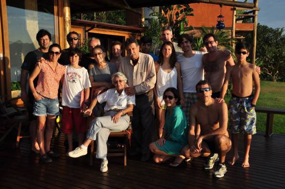 Foto familiar em Ilhabela, no litoral de São Paulo